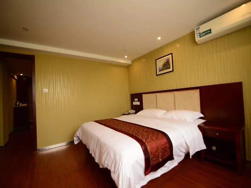 Greentree Inn Suzhou Kunshan Huaqiao Metro Station Express Hotel